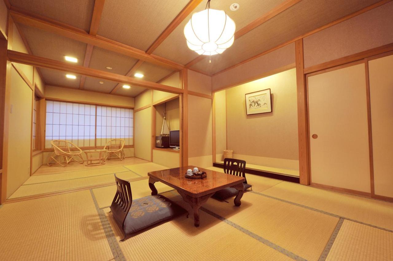 Hakuba Onsen Ryokan Shirouma-So Exteriér fotografie